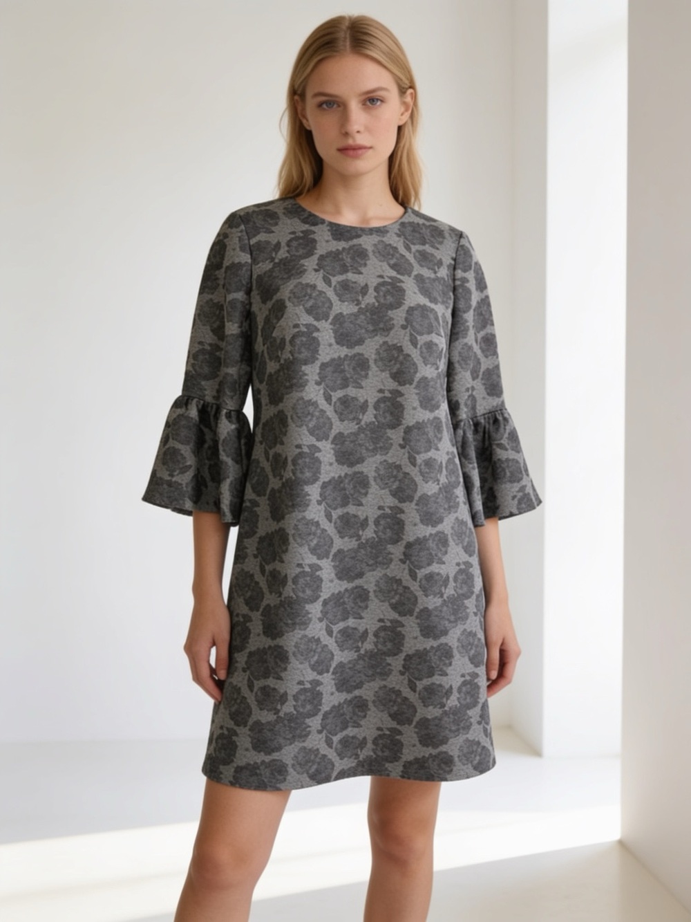 Calvin Klein Gray Floral Bell Sleeve Sweater Dress Size 6 Small